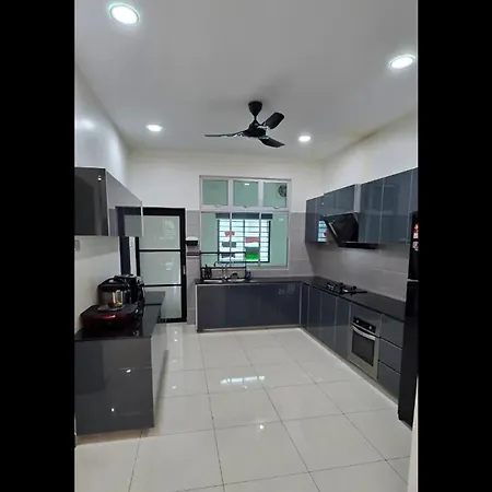 Bandar Alam Masai Staycation - Netflix, Unifi, Prime, Hotstar Exterior photo