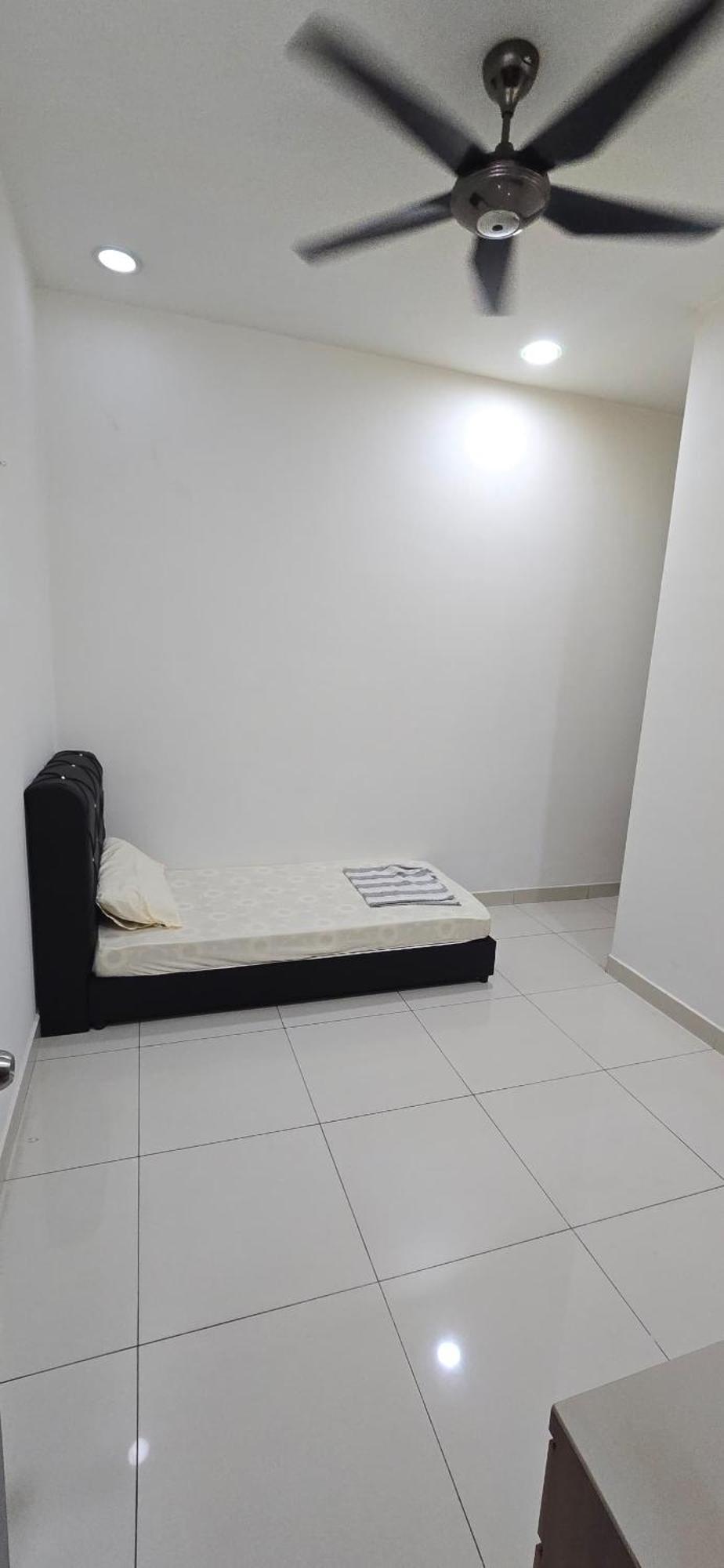 Bandar Alam Staycation - Netflix, Unifi, Prime, Hotstar Holiday home